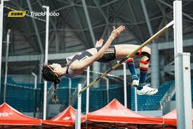 他的队友更 他的队友更