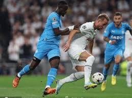 他們迅速進 他們迅速進